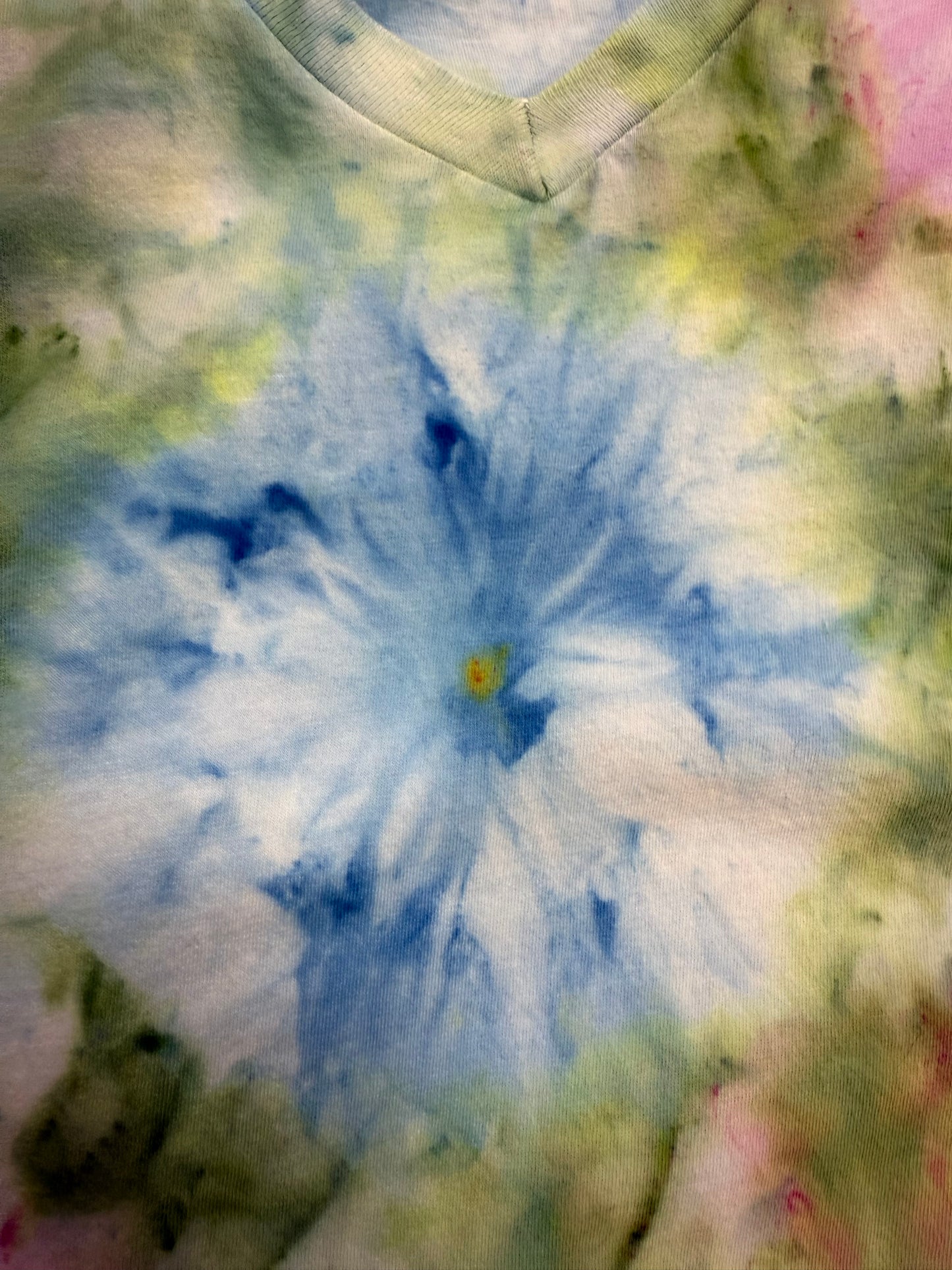 Pink and Blue Flowers Shirt Size 2XL